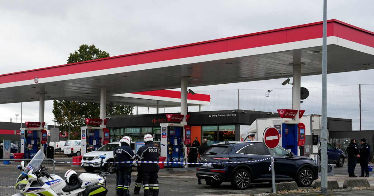 Atac armat cu vehiculul lângă Paris: o fetiță de 12 ani a fost nimerită de opt gloanțe