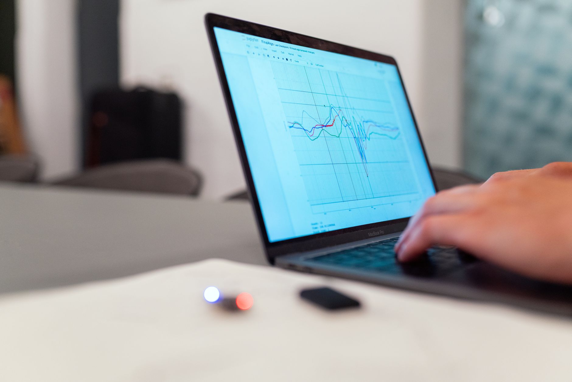 Scandal în SUA: Un institut de sondaje a recunoscut că a fabricat majoritatea datelor sub pretextul unui experiment social