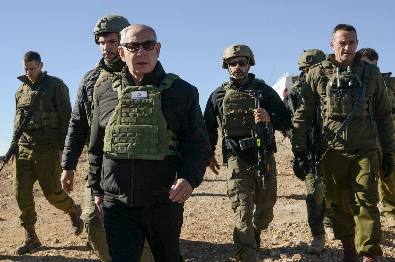 Benjamin Netanyahu ordonă armatei pregătirea izolării complete a Cisiordaniei după un atac armat
