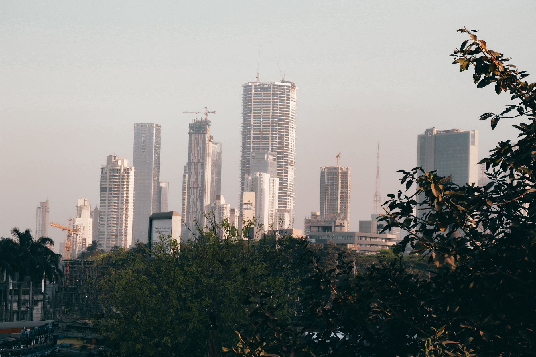 Marea Britanie conduce piața imobiliară europeană, cu investiții de 172 miliarde de euro