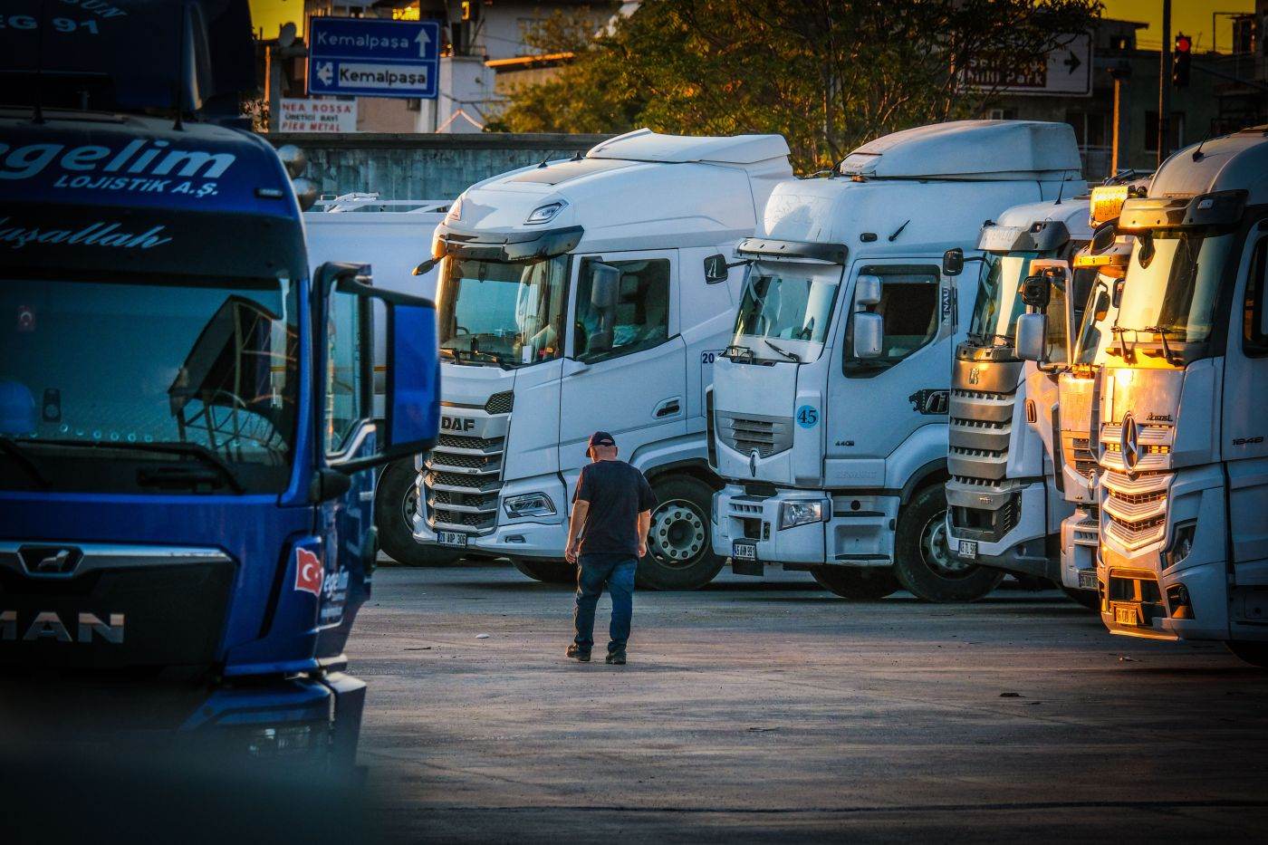 Italia: Au fost eliminate ultimele blocaje rutiere organizate de fermieri și camionagii în Campania