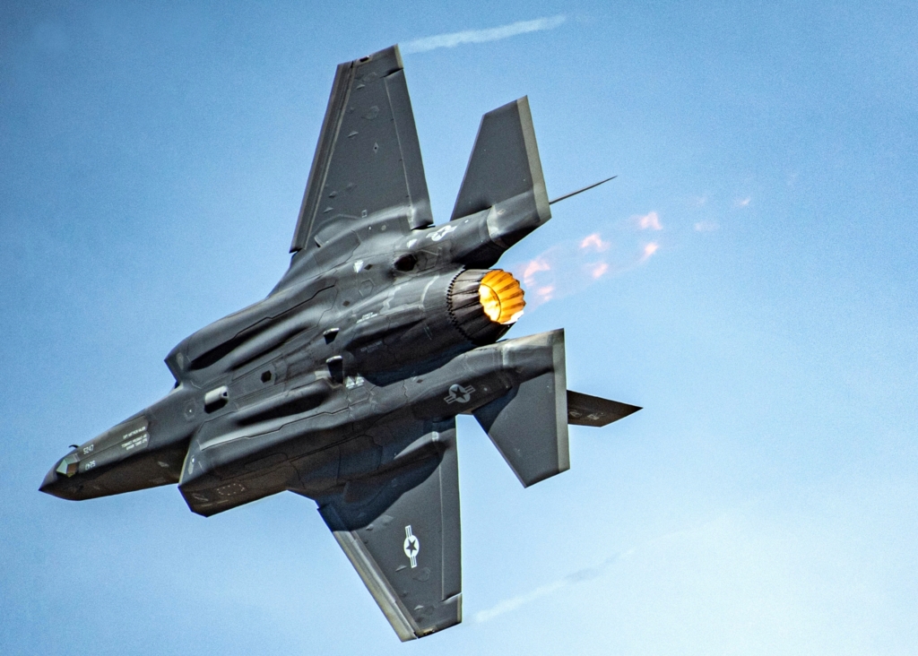 Pentagonul și Lockheed Martin semnează un acord pentru producția a 850 de avioane de luptă F-35