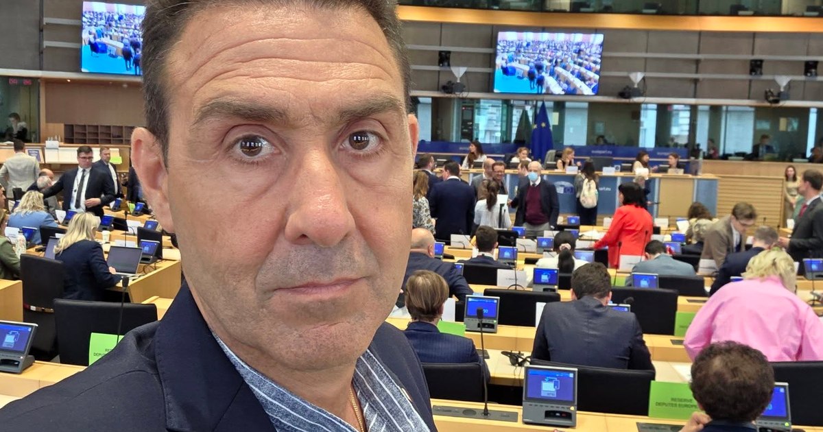 Noua provocare pentru Giorgia Meloni: fostul general Roberto Vannacci câștigă teren în dreapta italiană