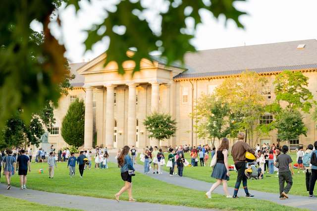 Protecție judiciară în cazul agresiunii sexuale de la Universitatea Cornell: reclamanta va rămâne anonimă