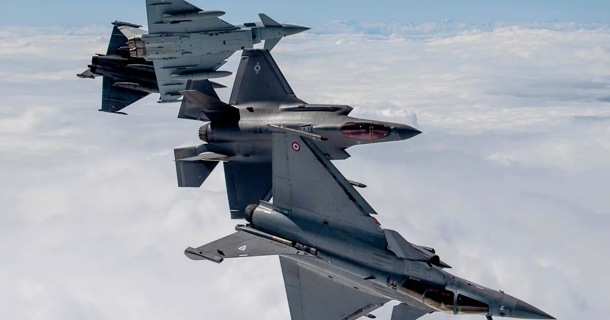 Franța și Marea Britanie au desfășurat un exercițiu comun de atac nuclear aerian