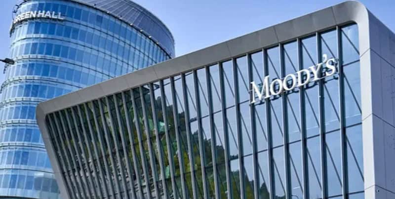 Moody's menține ratingul Franței la Aa3, dar păstrează perspectiva negativă din cauza incertitudinii bugetare