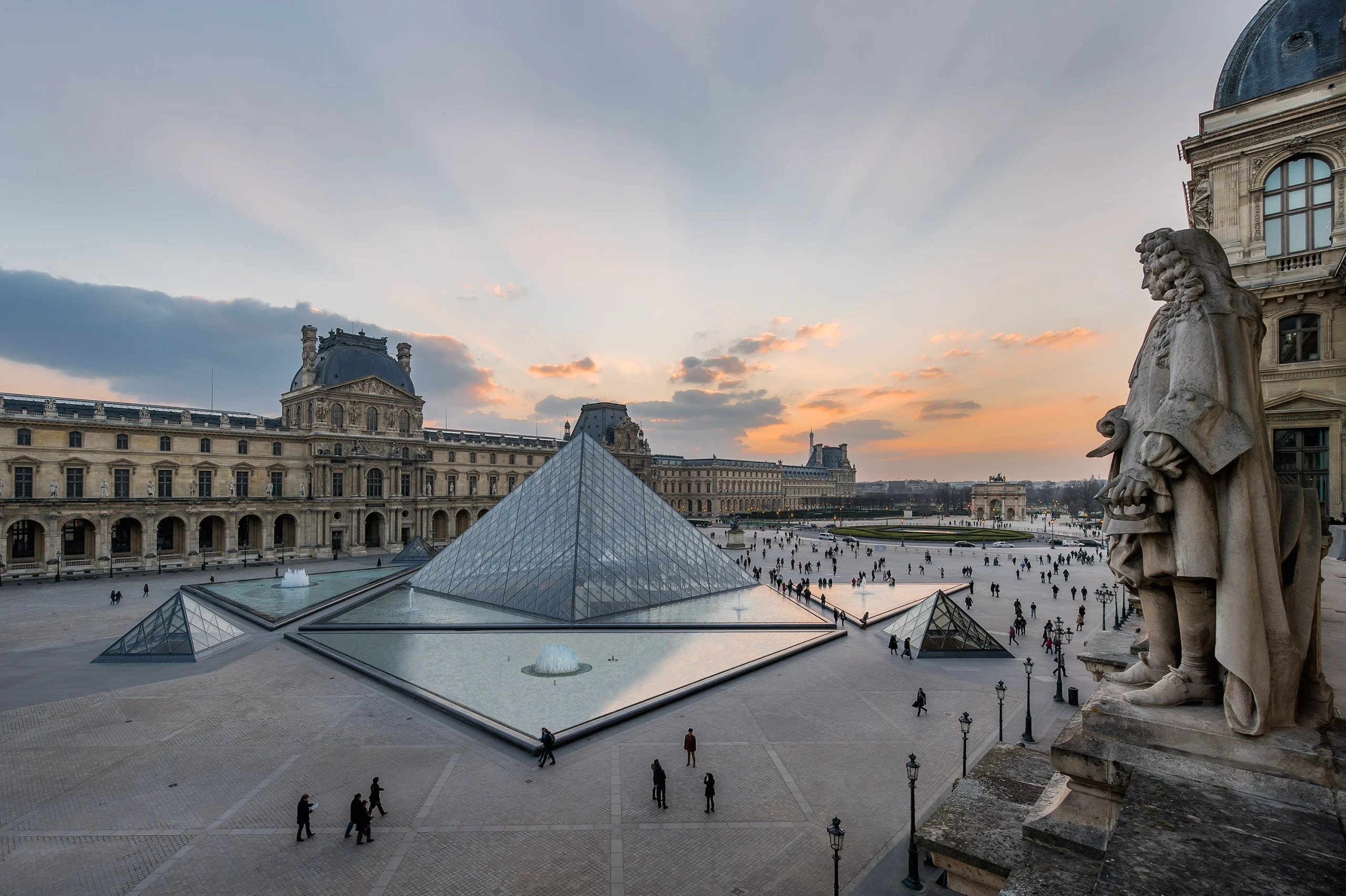 Muzeele din Paris au fost închise preventiv din cauza temerilor legate de proteste