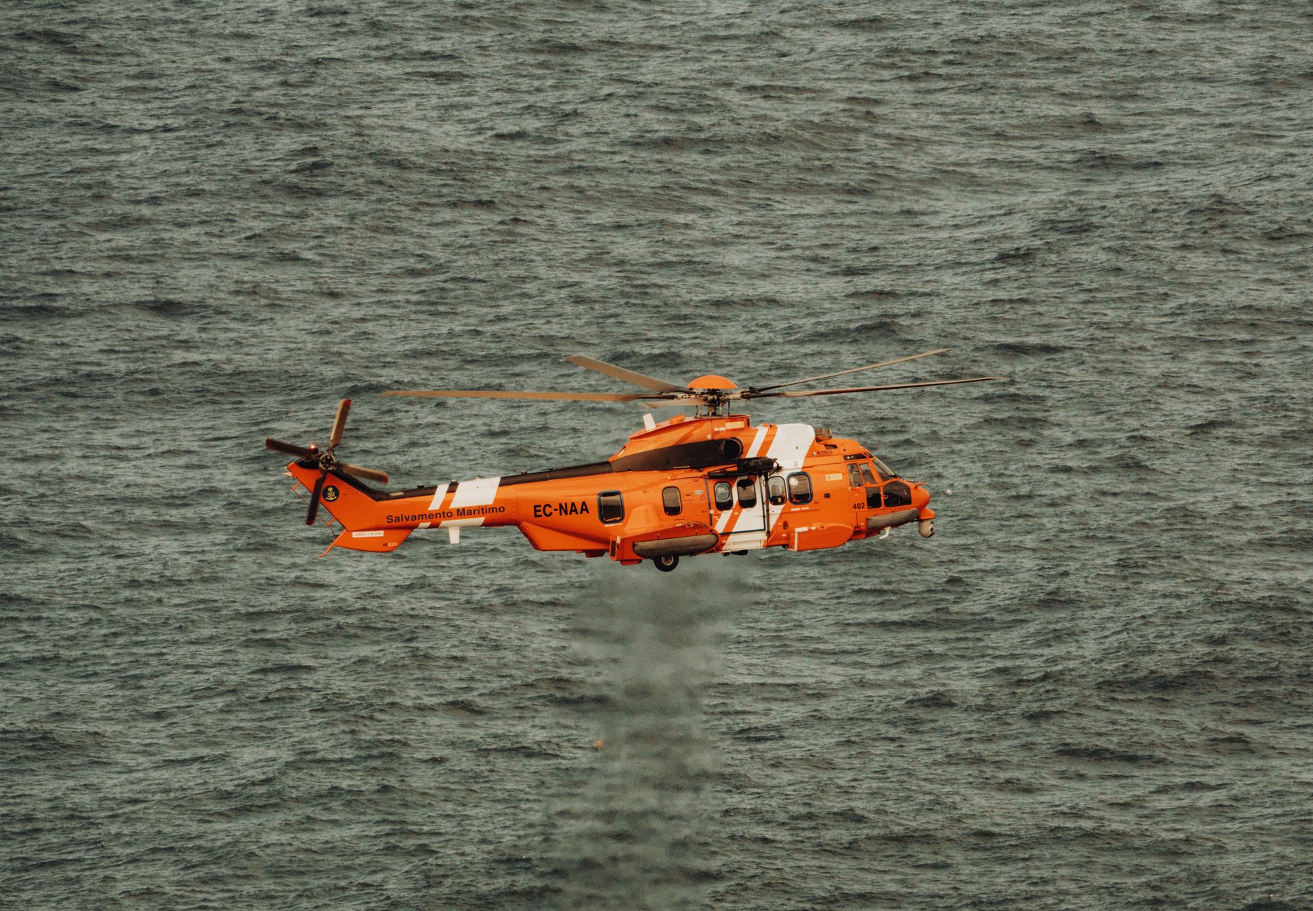 Un avion francez de patrulare maritimă participă la misiuni de salvare în Marea Neagră
