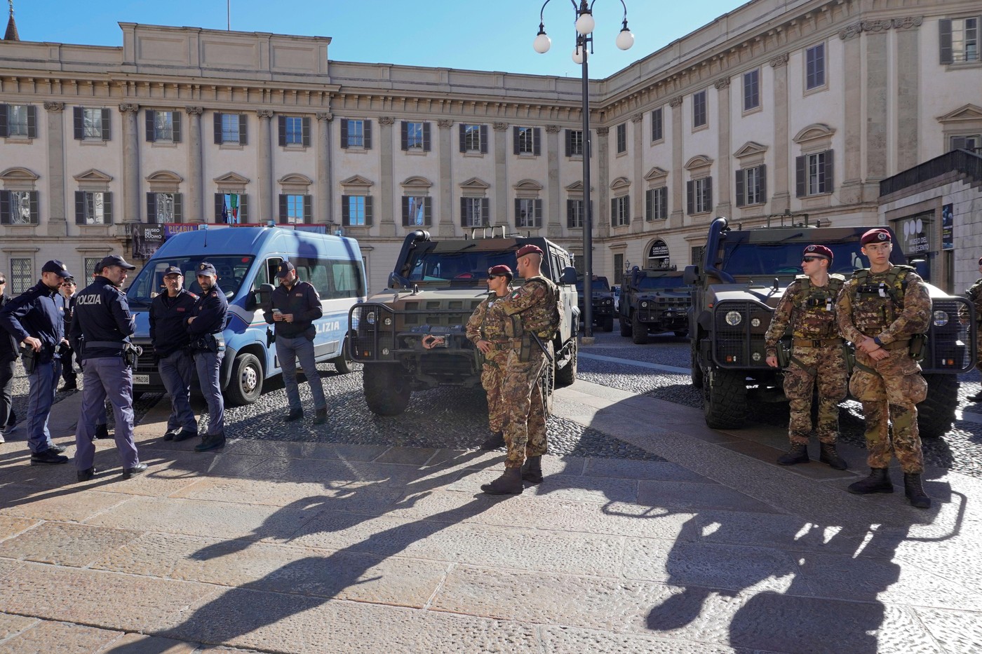 Proteste masive în Italia împotriva guvernului Giorgia Meloni: confruntări cu poliția și măsuri de securitate extinse