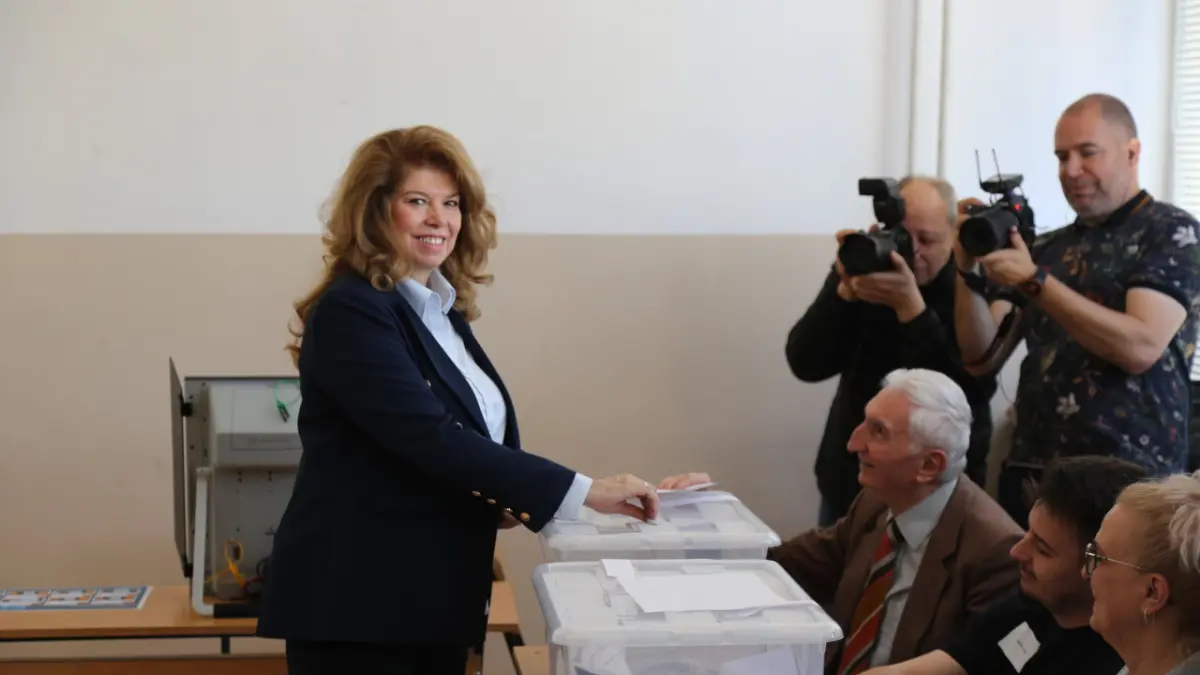 Alegeri prezidențiale în Bulgaria: Iliana Iotova și Andrei Ghiurov se confruntă pentru funcția de președinte