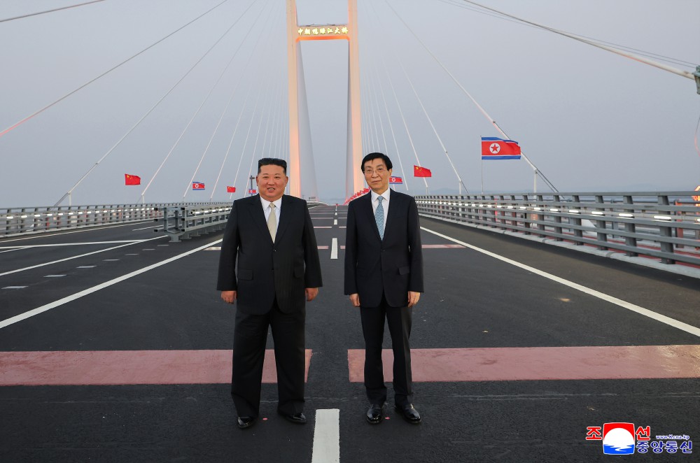 Kim Jong Un a ajuns în China, traversând noul pod de la frontiera cu Coreea de Nord
