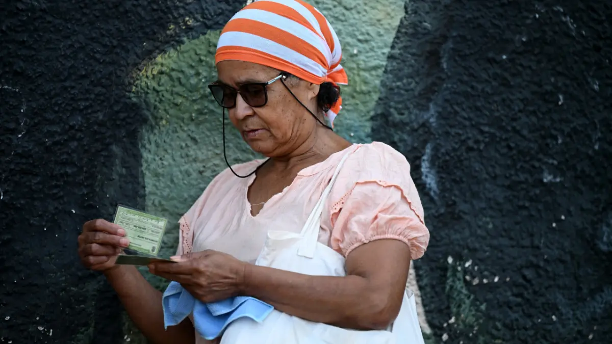 Brazilia: Aproape 160 de milioane de alegători merg la urne pentru turul al doilea al alegerilor prezidențiale