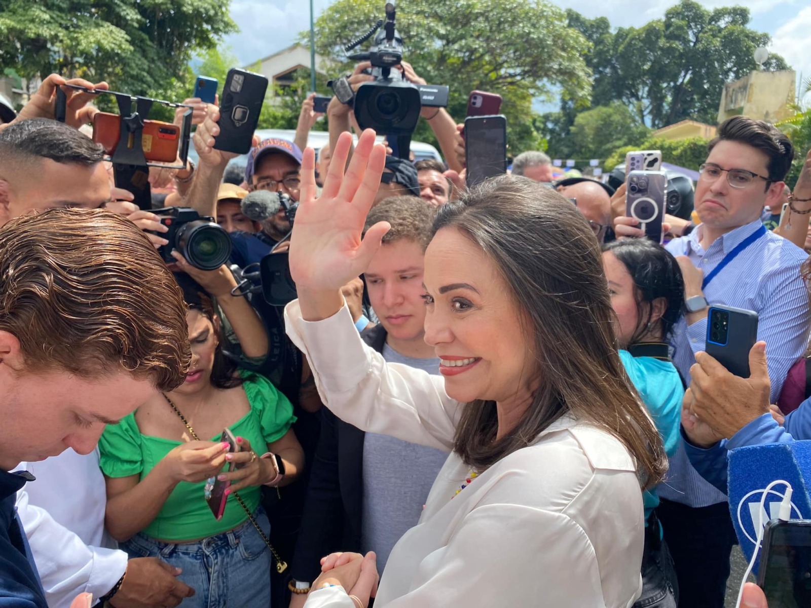 Maria Corina Machado s-a întors în Venezuela după aproape un an de exil