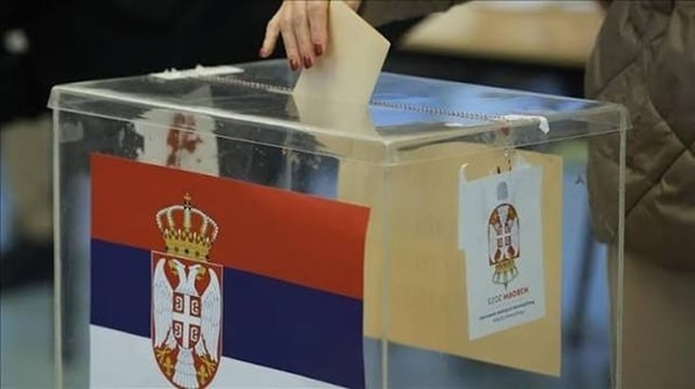 Alegeri în Serbia: Prezență masivă la vot și tensiuni între Aleksandar Vučić și mișcarea studenților