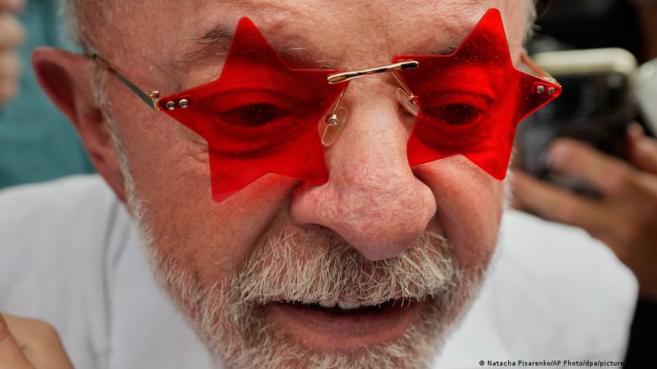 Lula da Silva câștigă alegerile prezidențiale din Brazilia după o competiție strânsă cu Flávio Bolsonaro