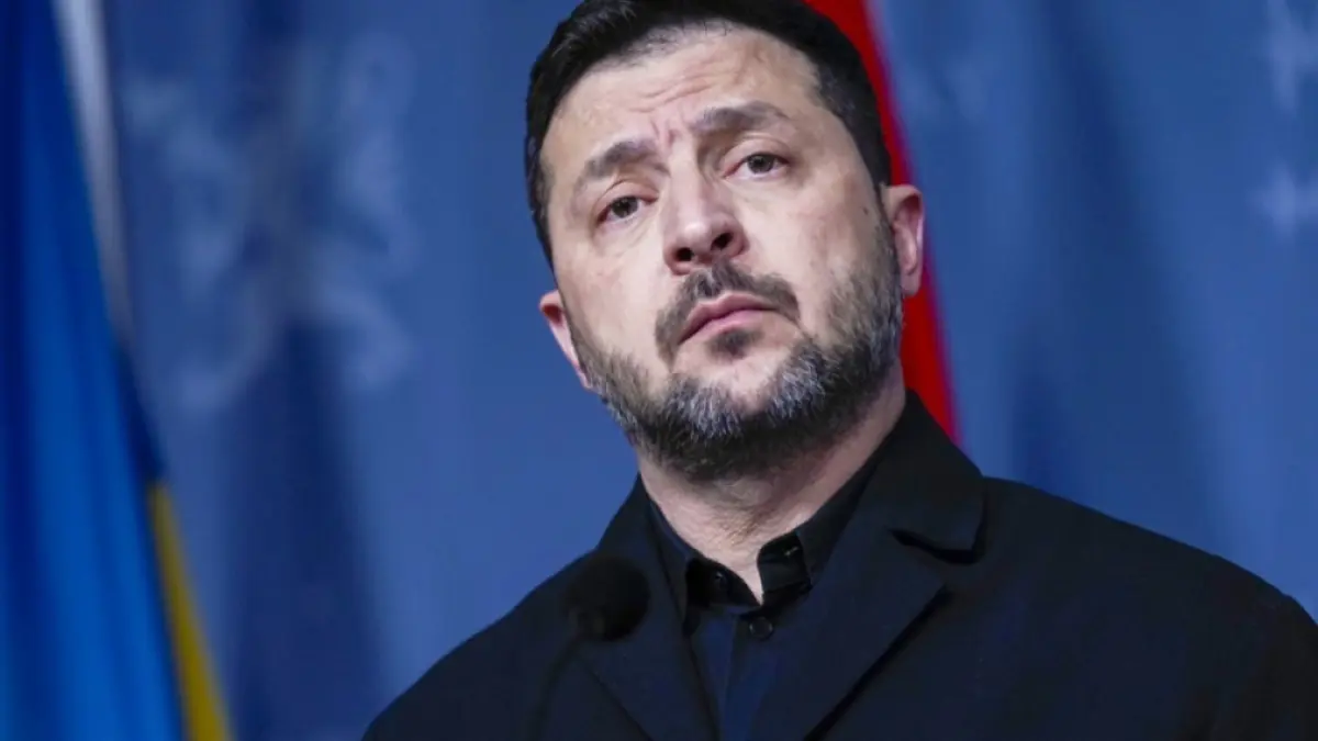 Zelenski semnează prelungirea legii marțiale și a mobilizării generale până în ianuarie 2027