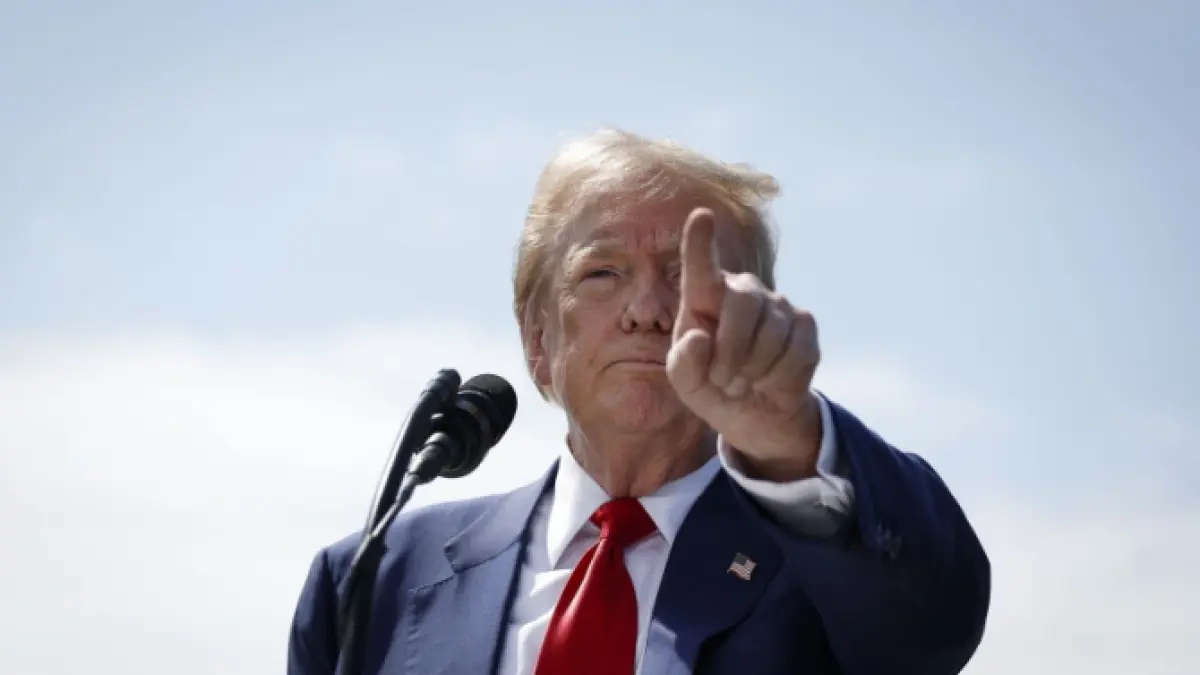 Donald Trump promite un milion de dolari pentru sesizarea unor fraude electorale