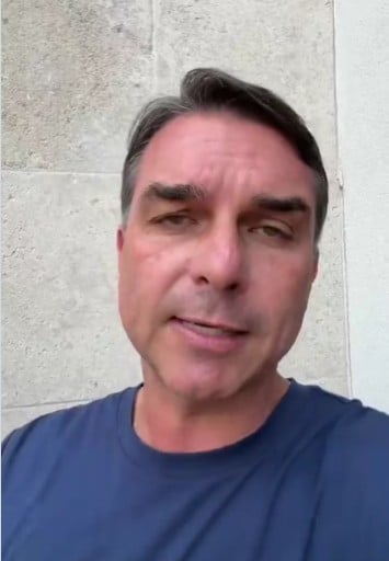 Flavio Bolsonaro anunță solicitarea pașapoartelor de către poliția federală din Brazilia