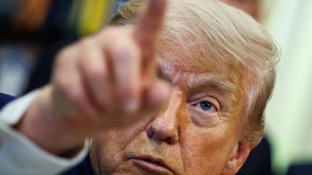 Donald Trump a reacționat violent la gluma lui Barack Obama despre renovările de la Casa Albă