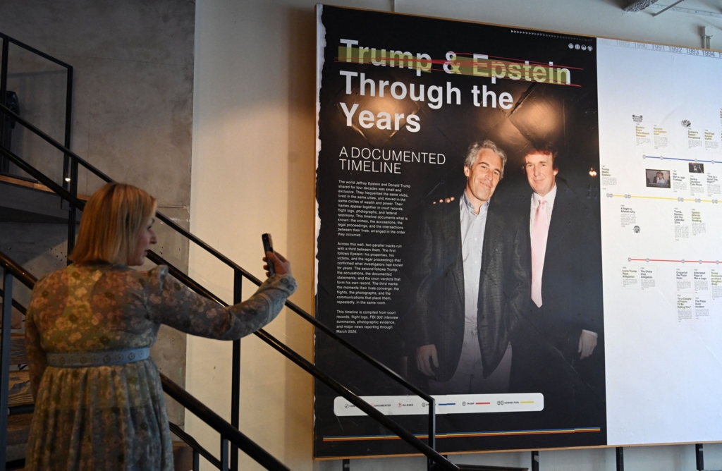 Nouă acuzație de viol împotriva lui Trump în cadrul investigației pentru destituire