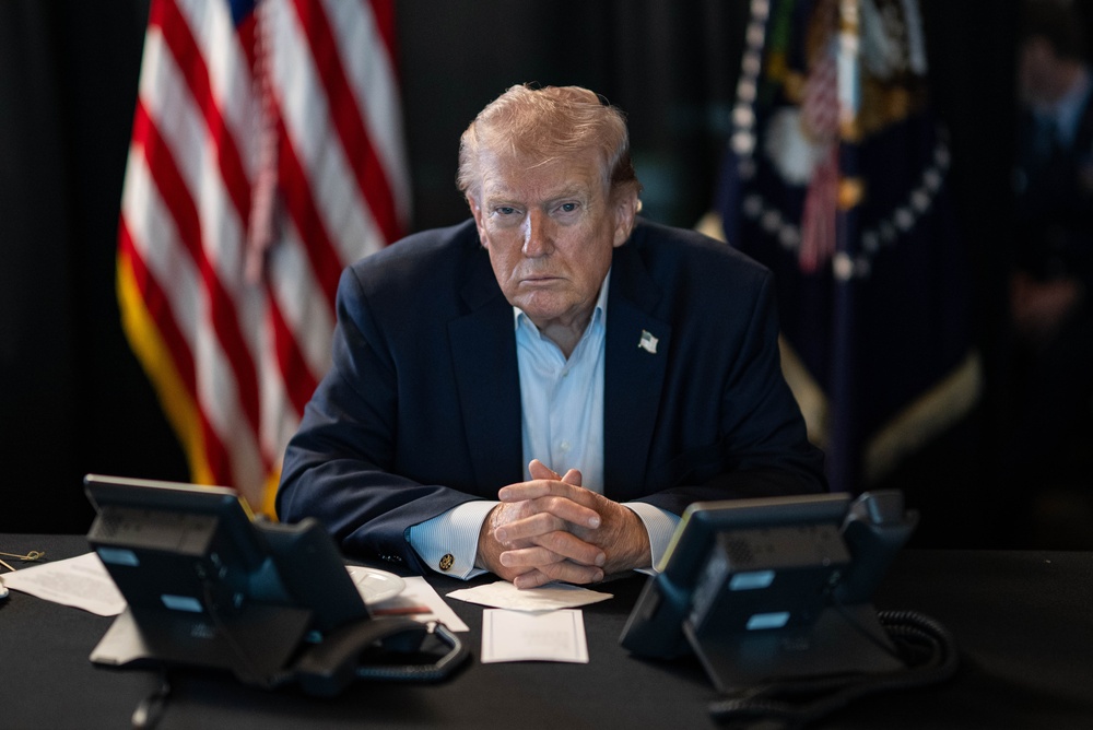 Donald Trump îl atacă dur pe Barack Obama după criticile la adresa renovărilor de la Casa Albă