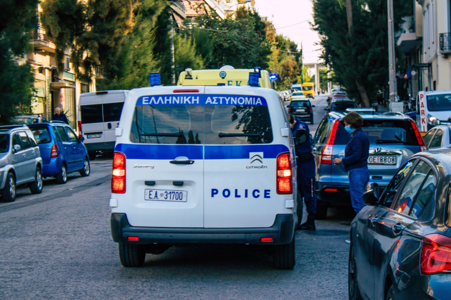 Rețea criminală din Grecia a orchestrat o fraudă fiscală de 100 de milioane de euro prin brutării