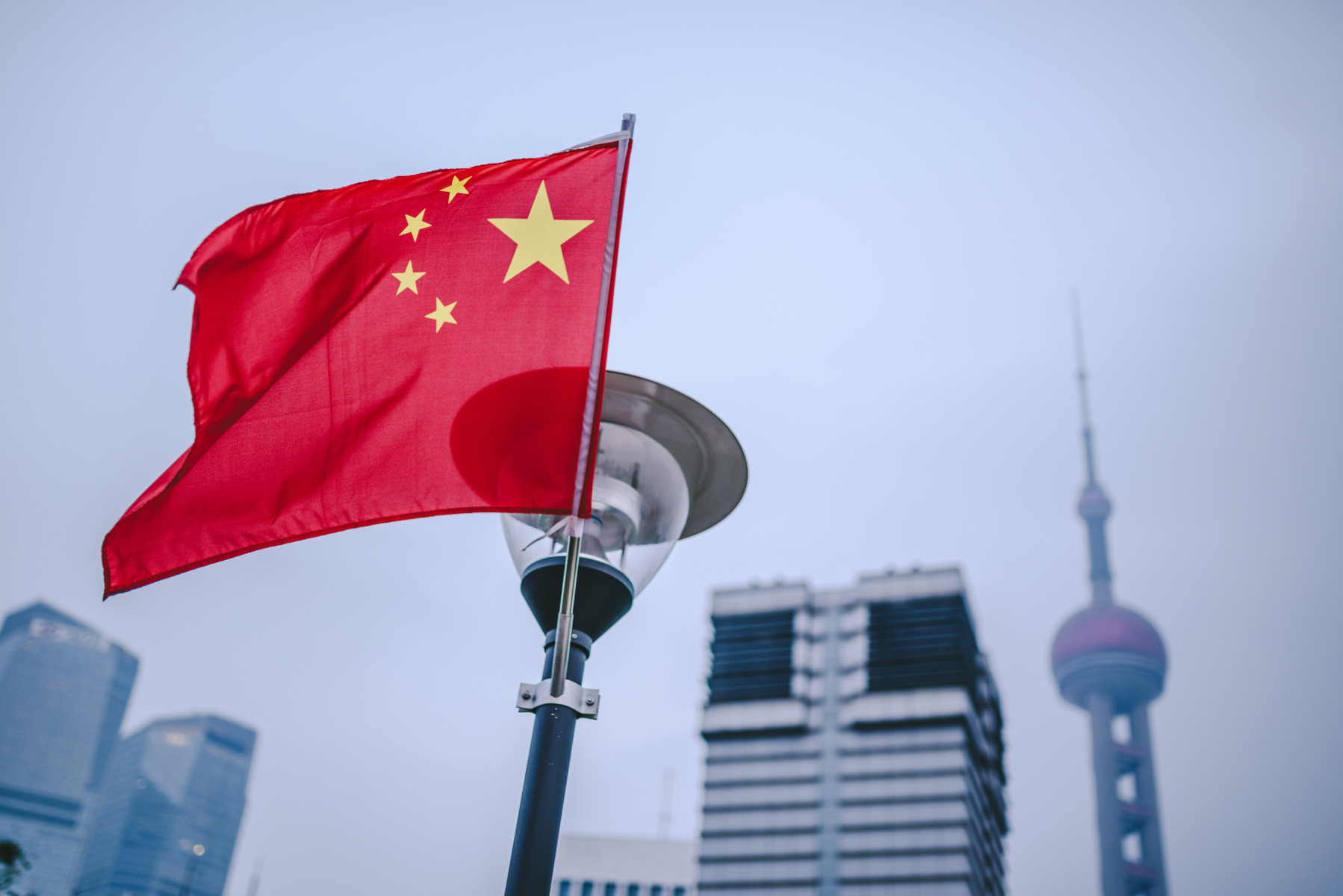 Piețele bursiere din China au înregistrat o scădere masivă de 2.400 de miliarde de dolari