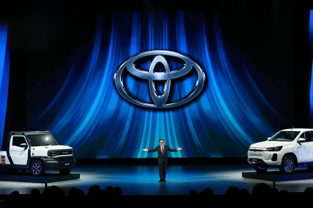 Toyota vizează venituri de 1,7 miliarde dolari prin vânzarea de motoare hibride către alți constructori