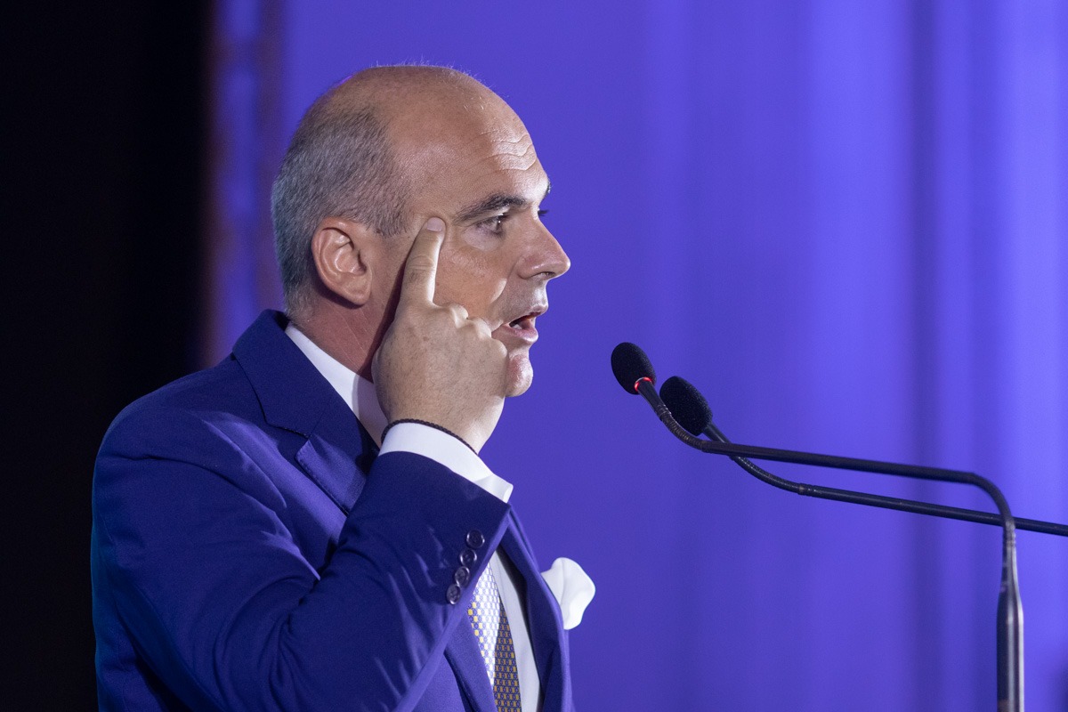 Rareș Bogdan cere demisia Ursulei von der Leyen de la șefia Comisiei Europene