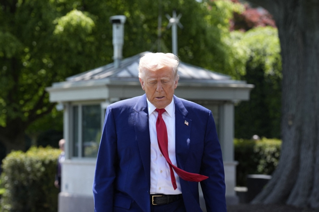 Episcopi catolici cer scuze după rugăciunea pentru Donald Trump în Biroul Oval