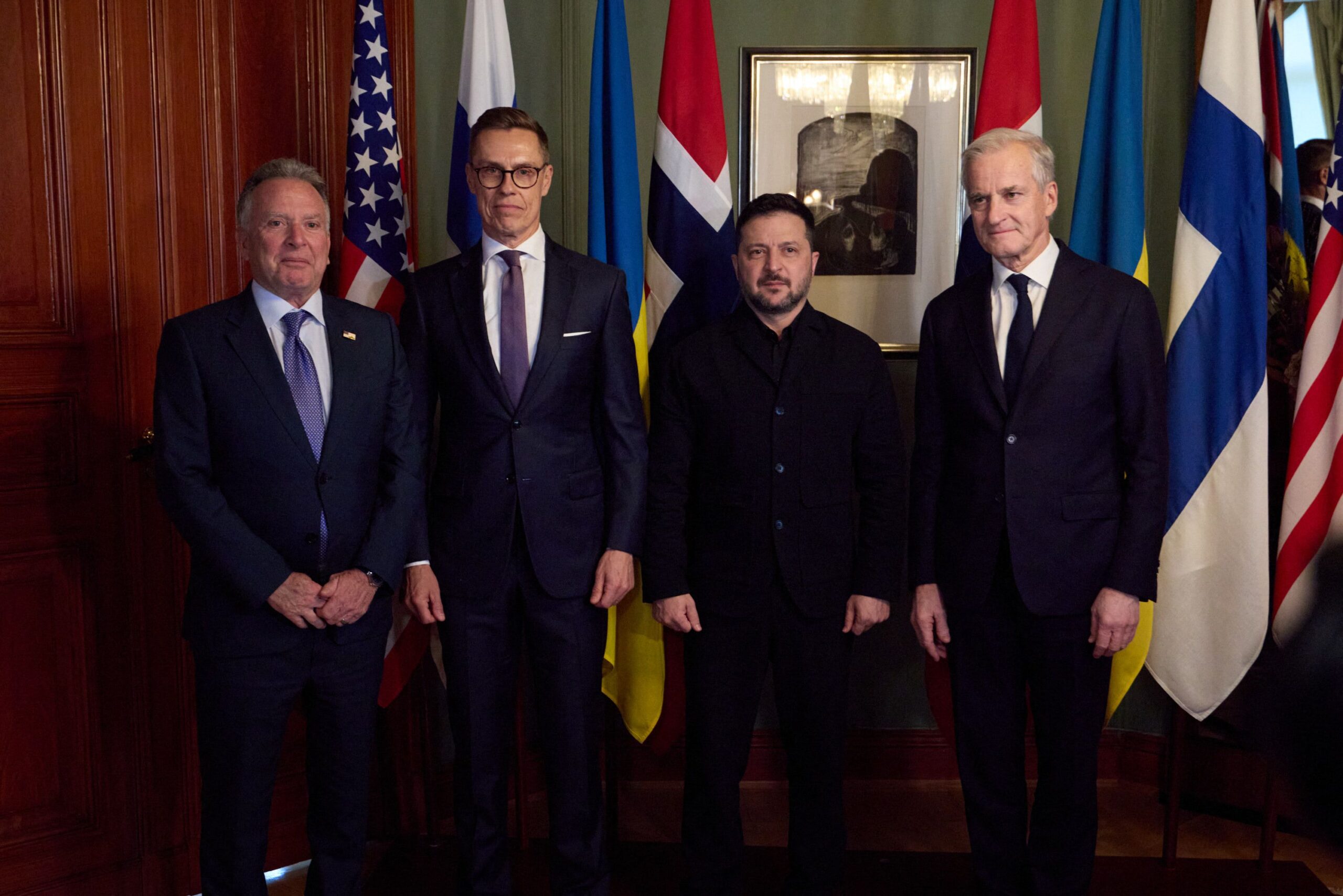 Lideri din Finlanda și Norvegia au discutat telefonic cu Vladimir Putin despre pacea în Ucraina
