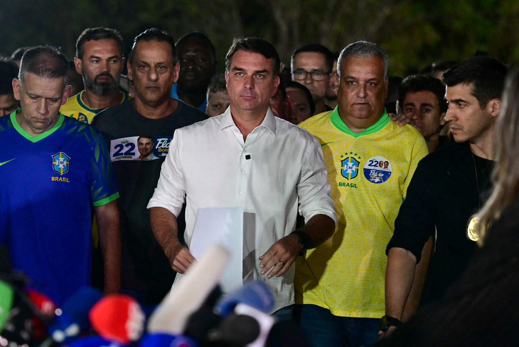 Flavio Bolsonaro părăsește Brazilia spre SUA după înfrângerea la alegeri și decizia Curții Supreme