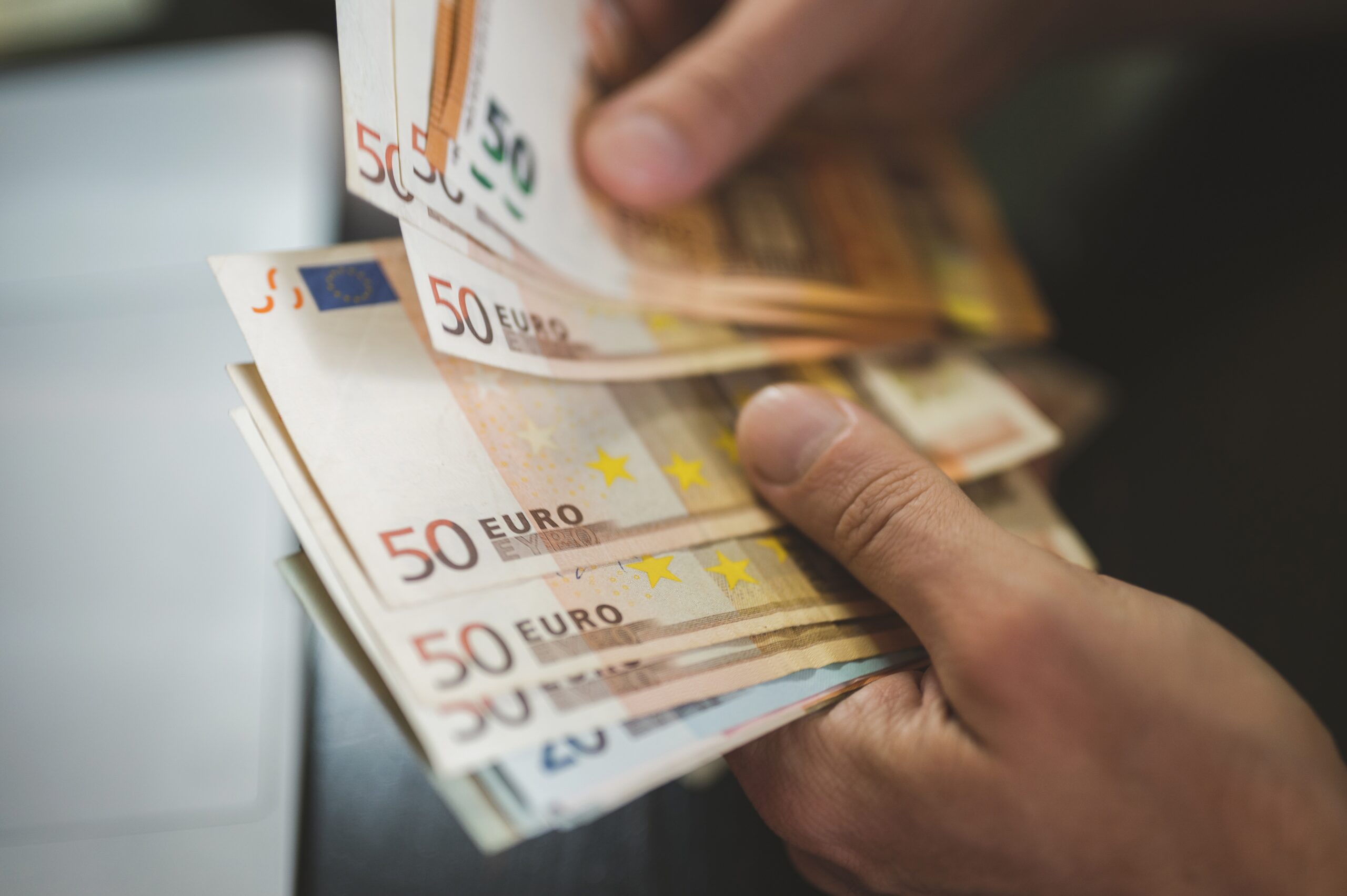 Criza de șoferi în Europa: sunt necesare peste 500.000 de persoane, în ciuda salariilor de 6.000 de euro