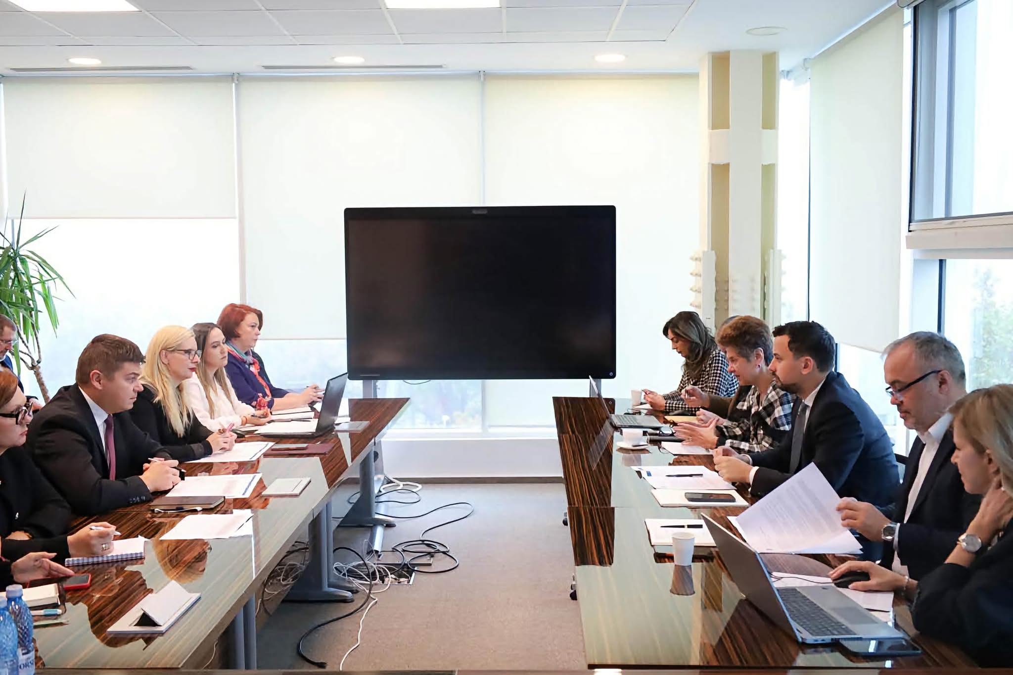Ministerul Investițiilor pregătește discuțiile cu Comisia Europeană privind implementarea PNRR