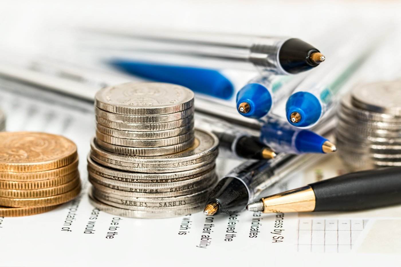 Federal Reserve menține ratele dobânzilor neschimbate în contextul inflației persistente și al alegerilor din SUA