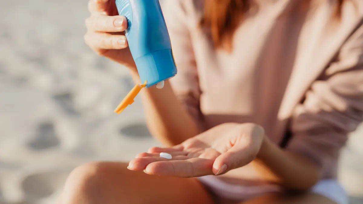 Scandal în Australia: Produse cu SPF 50+ oferau doar protecție de nivel 4. Se impun reguli noi de testare
