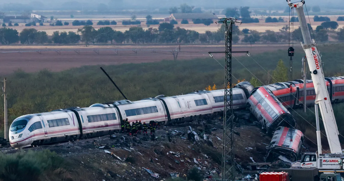 Tragedia feroviară din Spania: Trei calculatoare vechi au cauzat coliziunea dintre trenurile AVE și Iryo