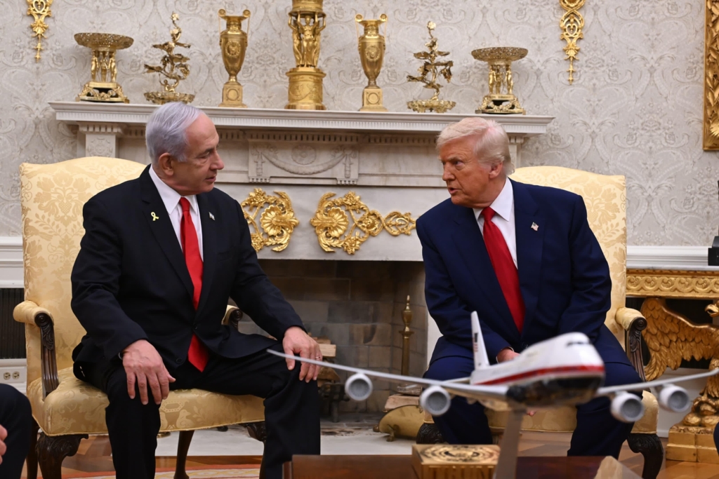 SUA și Israel coordonează pregătirile pentru posibile atacuri asupra Iranului în contextul negocierilor eșuate