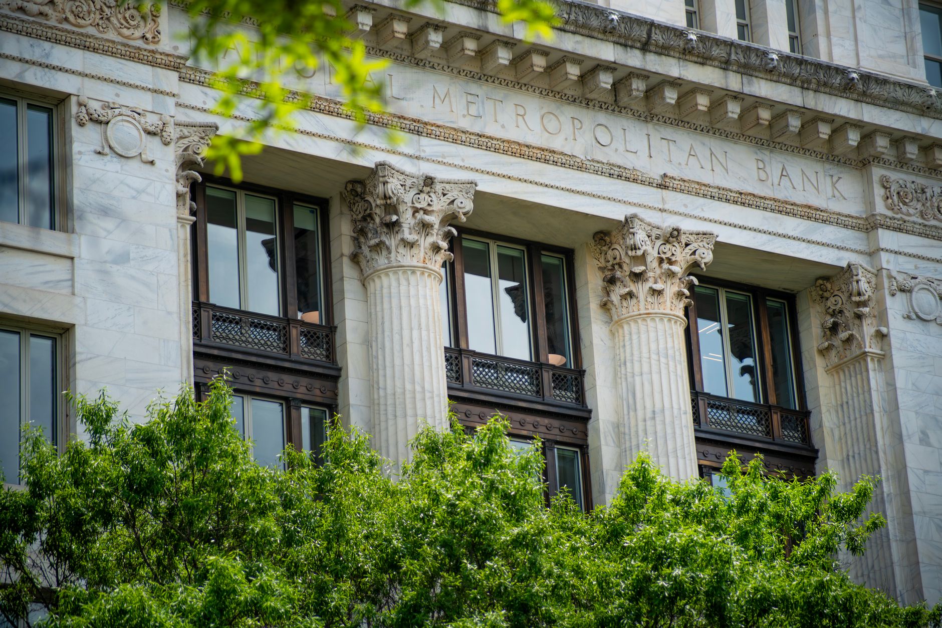 Rezerva Federală menține dobânda de referință neschimbată în așteptarea datelor despre inflație