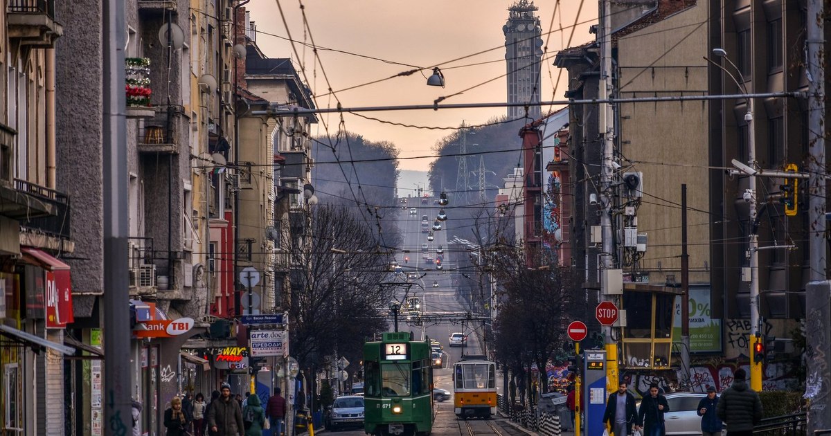Impactul adoptării euro în Bulgaria: cetățenii raportează scumpiri semnificative la servicii și produse