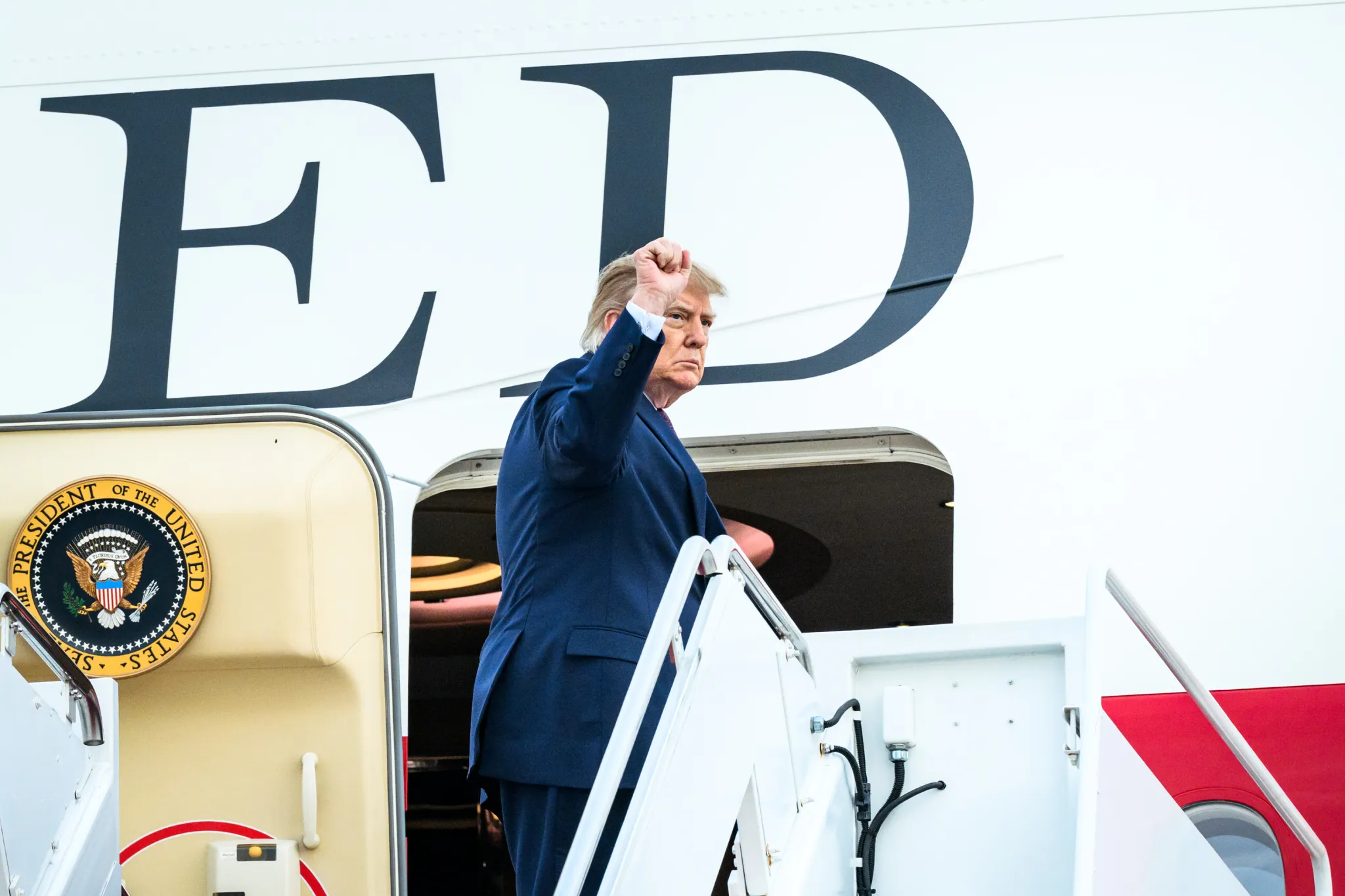 Donald Trump și consilierii săi l-au ajutat pe Flavio Bolsonaro să părăsească Brazilia și să ajungă în SUA