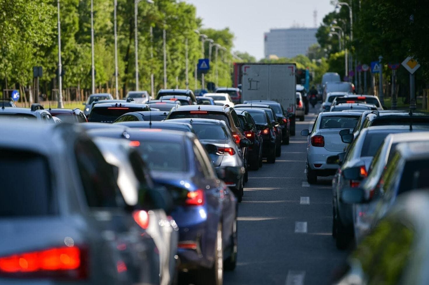 Elveția se confruntă cu o criză a rezervelor de combustibil și vrea să limiteze viteza pe autostrăzi