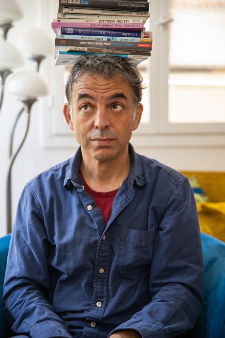 Scriitorul Etgar Keret: „Să reconstruim împreună societatea distrusă de Netanyahu”