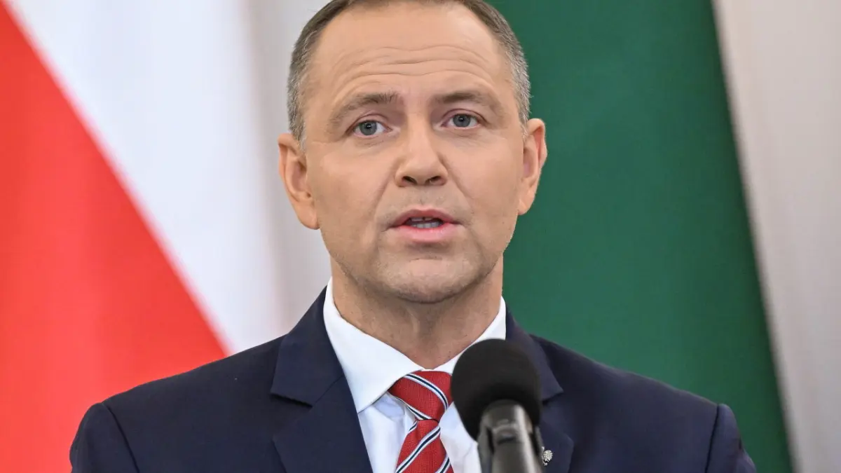 Criza instituțională de la Tribunalul Constituțional din Polonia: Președintele Karol Nawrocki s-a întors de urgență