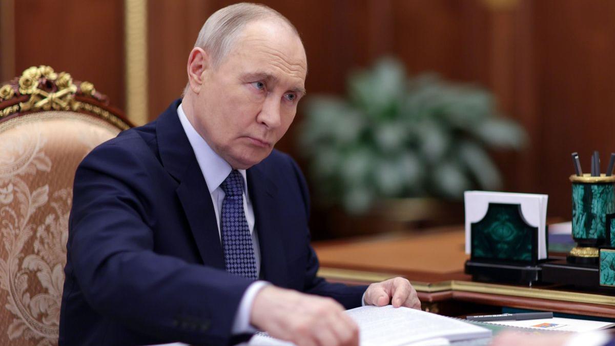 Vladimir Putin semnează un decret pentru confiscarea activelor companiilor Nestlé și Auchan în Rusia