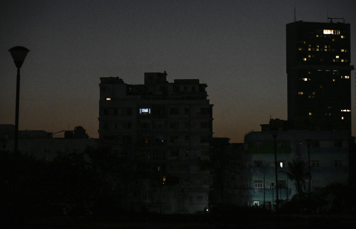 Cuba, lovită de o nouă pană majoră de curent: milioane de oameni rămân fără energie electrică