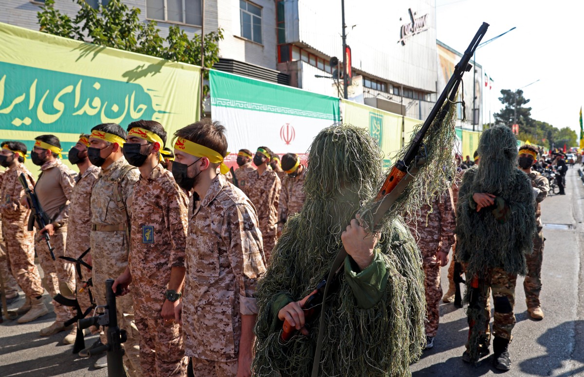 Experți ai IRGC au vizitat regiunea Bab al-Mandeb pentru instalarea de radare și excavarea de tuneluri