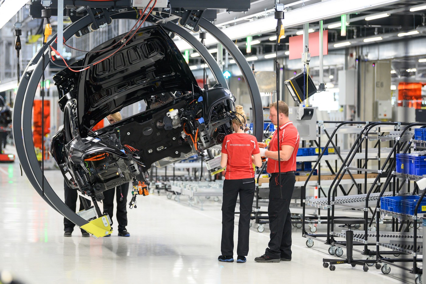 Porsche ar putea elimina încă 4.100 de locuri de muncă în urma restructurării masive a grupului Volkswagen