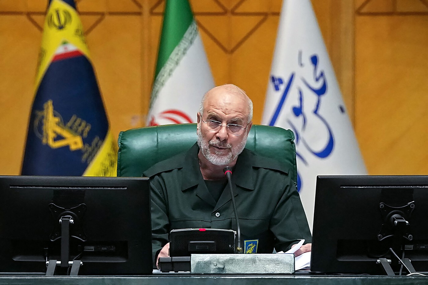 Iranul a transmis Statelor Unite condițiile pentru redeschiderea Strâmtorii Ormuz și a lansat noi amenințări