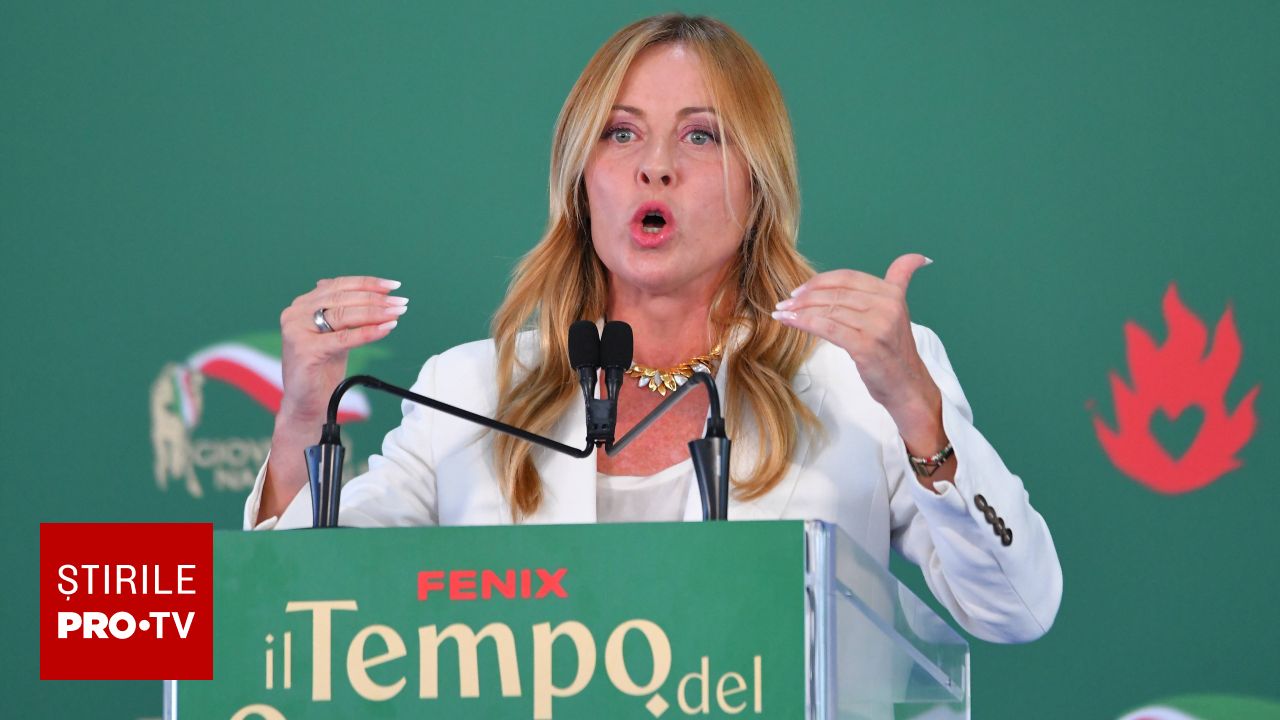 Schimbări în școlile din Italia: Giorgia Meloni propune limitarea numărului de elevi străini și interzicerea vălurilor
